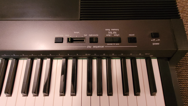 Piano TECHNICS PX5 + arrangeur ROLAND RA-95 – Ensemble complet! in Pianos & Keyboards in Laval / North Shore - Image 9