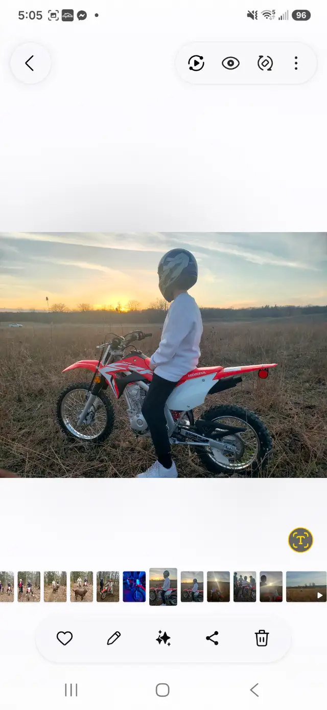 2021 CRF 125 F Honda dirt bike in Dirt Bikes & Motocross in Oakville / Halton Region - Image 3