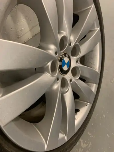 Good condition, original BMW wheels. Taken from 3 series. Kept in climate-controlled locker