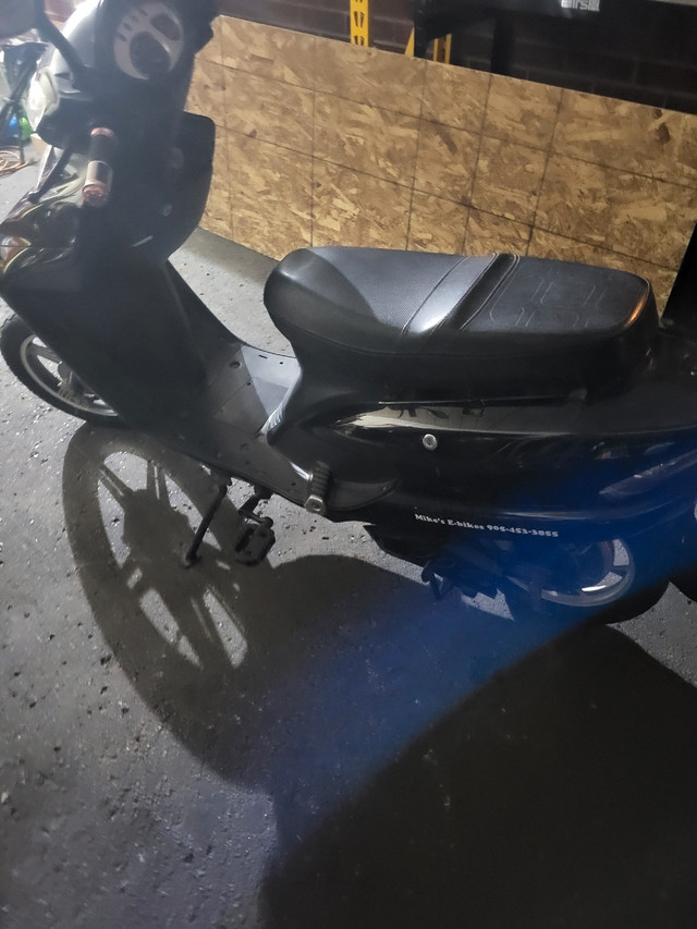 Tao tao scooter  in Scooters & Pocket Bikes in Oshawa / Durham Region - Image 2