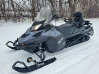  2017 Skidoo Expedition SE 1200 wide track 