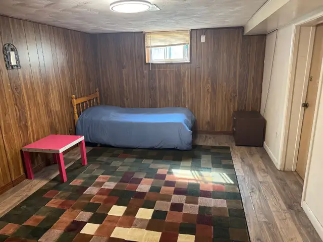MOVE NOW-LARGE BEAUTIFUL ROOM - STEELES & YONGE63848999934723120