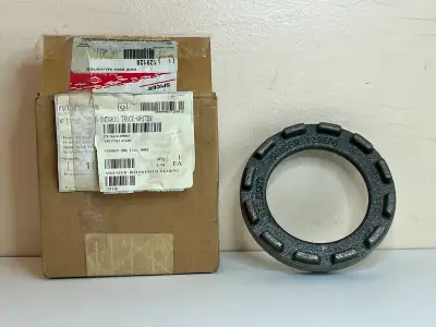 *NEW* SPICER Diff Brg Adjuster Part #: 129128 , View more