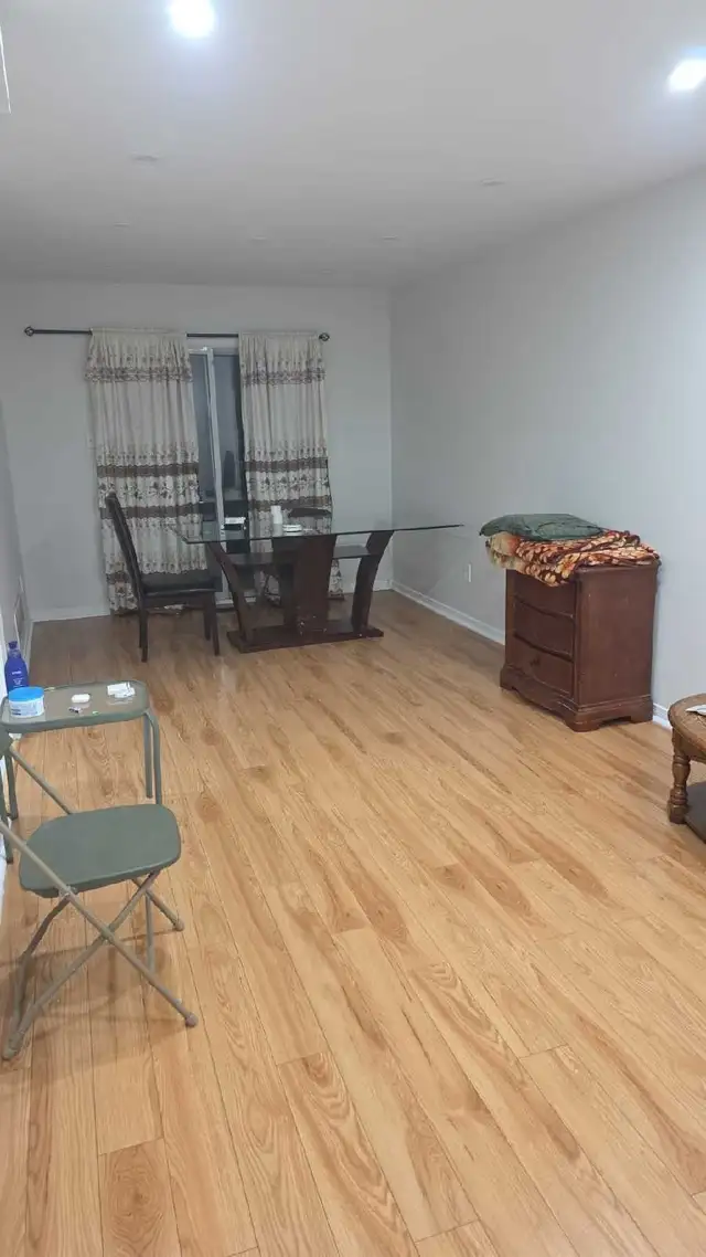 Room for rent in Room Rentals & Roommates in Mississauga / Peel Region - Image 2