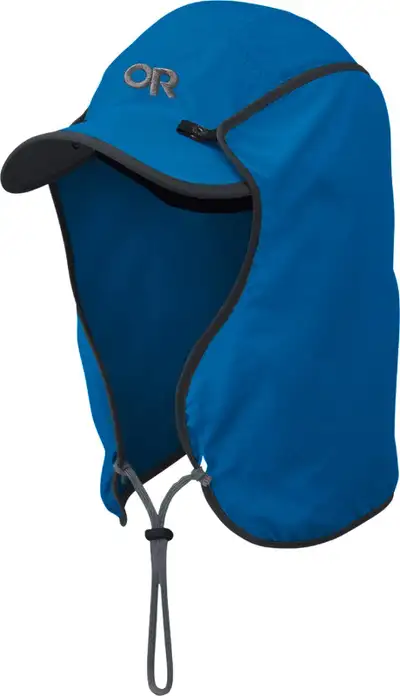 A peaked hat with complete sun and wind protection. The cape provides full coverage for the neck, wh...