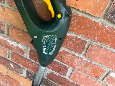 Yardworks 24V Cordless Grass Trimmer / Edger, View more