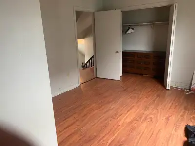 private bedroom for rent