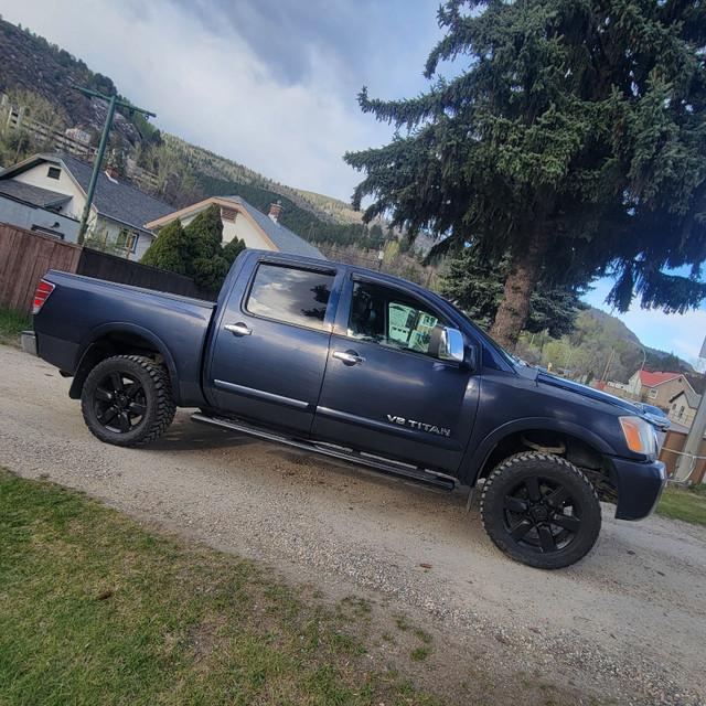 2010 NISSAN TITAN in Cars & Trucks in Nelson - Image 4