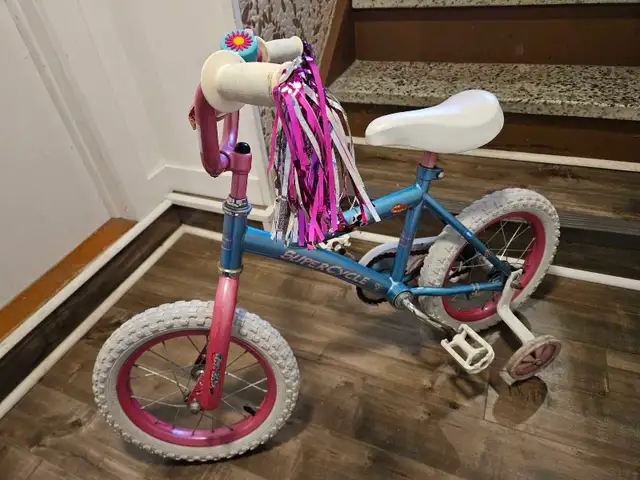 vélo de fillette  in Kids in Longueuil / South Shore - Image 3