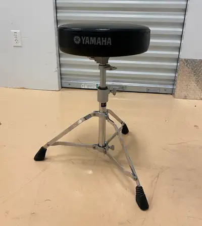 Yamaha DS-750 Medium Drum Throne // Set Hardware Stool Seat, View more