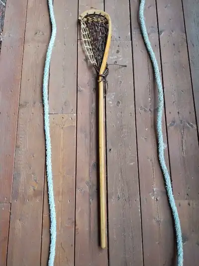 Crosse de Lacrosse vintage , View more