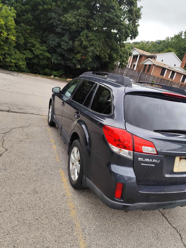 2011 Subaru Outback 276k, $3995 in Cars & Trucks in Mississauga / Peel Region