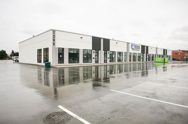 Commercial Speers Btw Third & Fourth Ln in Commercial & Office Space for Sale in Oakville / Halton Region