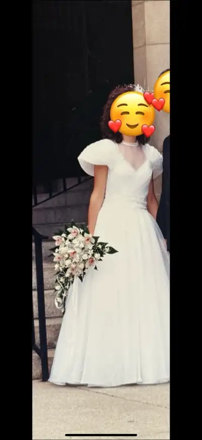 Absolutely Stunning Wedding Dress -size XS-S, View more