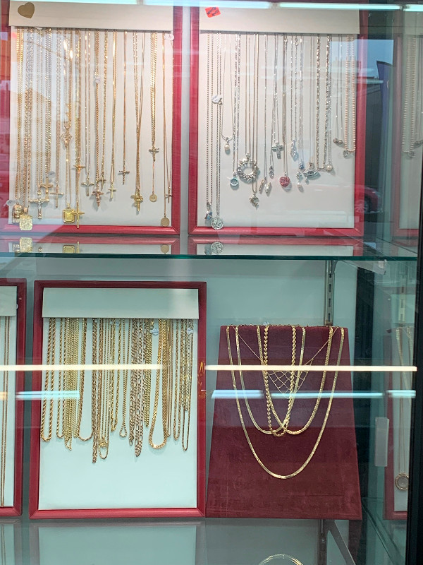 Come To Rex&Co To Find Your Style Of Gold in Jewellery & Watches in Leamington - Image 2