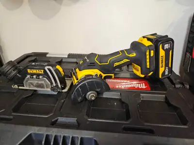 Dewalt 20v Max XR Brushless 3" Cut-off tool + Free Battery, View more