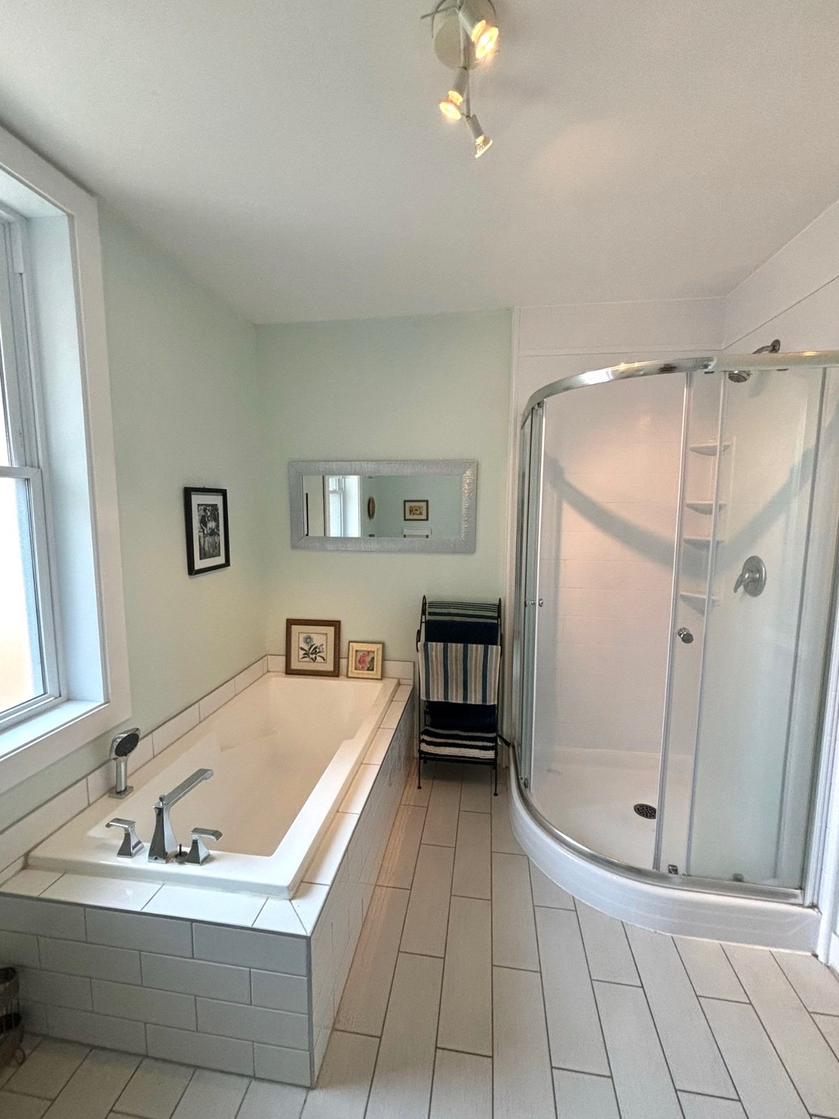4 1/2 furnished (meublé) near metro l’Assomption & Cadillac — photo 1