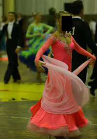 Pink ballroom dance dress sz M/L stones wings long sleeves