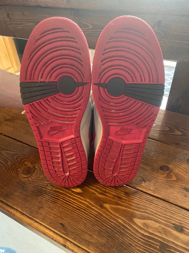 Running shoes for sale size 6.5 asking 60$ in Women's - Shoes in Edmonton - Image 4