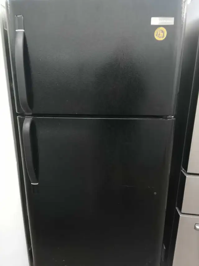 Frigidaire black refrigerator 30 days warranty delivery availabl in Refrigerators in Kitchener / Waterloo - Image 2
