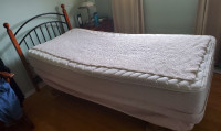 Adjustable Electric Bed. Free.