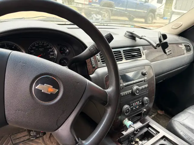 Chevy suburban 597791598236160007