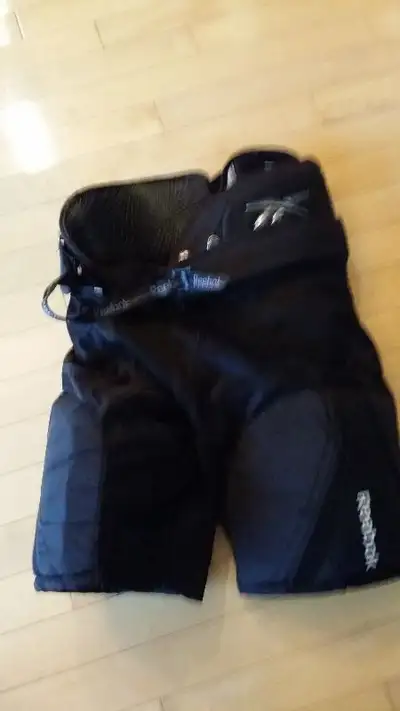 Reebok 9K Junior Large Hockey Pants, View more