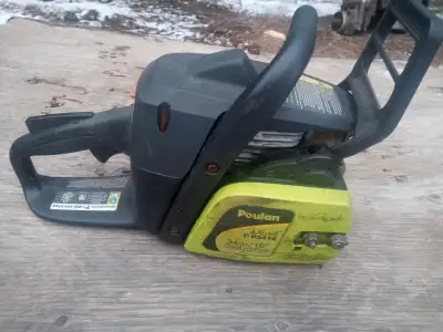 Poulan P3416 Chainsaw for parts or repair the saw runs it needs the clutch spring put back on and a...