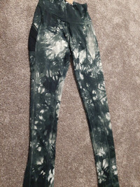 Brand new with tags women Adidas/New Balance leggings small