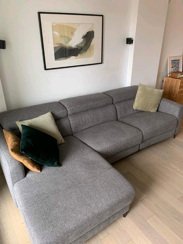 Canapé modulaire à réglage motorisé Kendra chez La Baie Sofas et