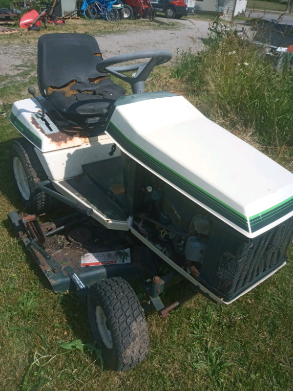 Bolens ST140 lawn tractor for sale  