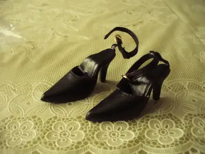 Doll high heel closed toe shoes - black - Monique Collection, View more