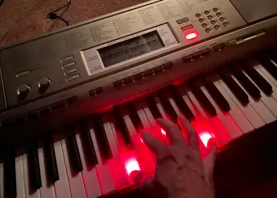 2010s Casio LK-270 Keyboard 61- key, touch sensitive Optional key lighting system for beginners 152...