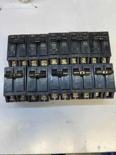 10 PC 100 AMP GE Breakers COMBO, View more