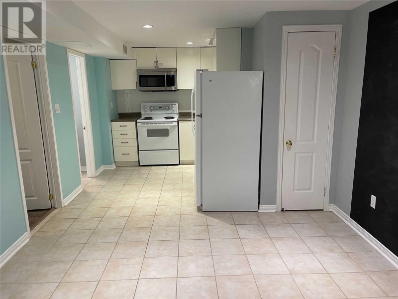 Basement for Rent Brampton 1BR + Den, 1 parking Long Term Rentals