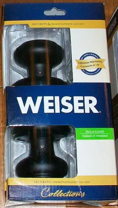 NEUF!  Set de poignées de portes Weiser passages & penderies, View more