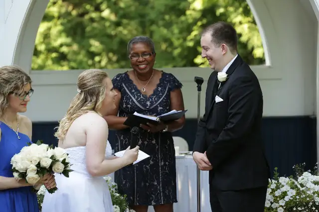 Licensed & Ordained Minister Experienced Wedding Officiant in Wedding in Oshawa / Durham Region - Image 4