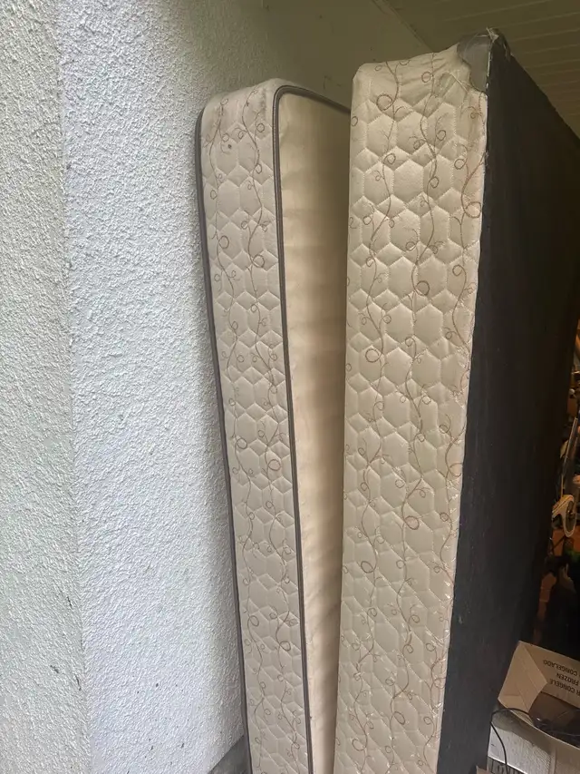 mattress set in Beds & Mattresses in North Shore - Image 2