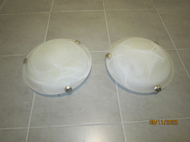 2 flushmount ceiling lamps with frosted alabaster glass shade. in Indoor Lighting & Fans in Ottawa