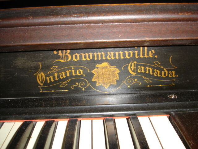 harmonium Dominion et piano mécanique ancien à vendre dans Art et objets de collection  à Shawinigan - Image 3