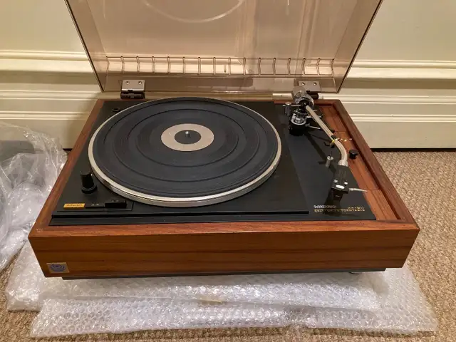 Micro Seiki turntable in Stereo Systems & Home Theatre in Mississauga / Peel Region - Image 3