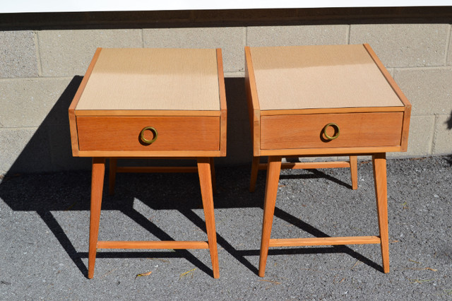 Mid Century Side Table Set in Other Tables in Kingston - Image 2