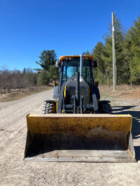 2021 Deere 310SL