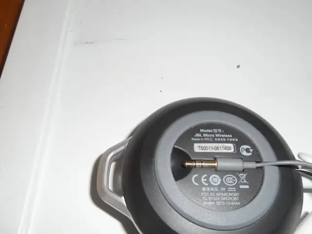 JBL Micro Wireless Portable Bluetooth Speaker Black w/ Cable, NE in Speakers in Dartmouth - Image 7