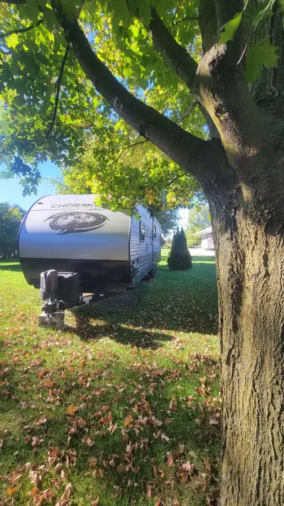 Great Conditon ( barely used) & Perfect for a Couple Forest River - Travel Trailer 2022 Full size Fr...