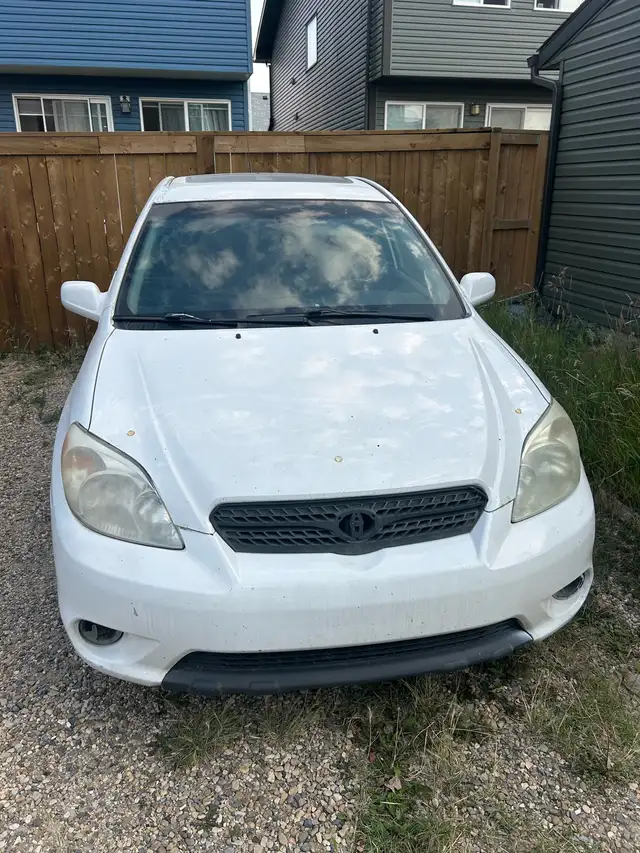 2005 Toyota matrix sedan 