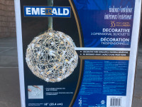 WHITE WIRED GRAPEVINE-LIKE SNOWBALL DECORATIVE LIGHT FOR SALE