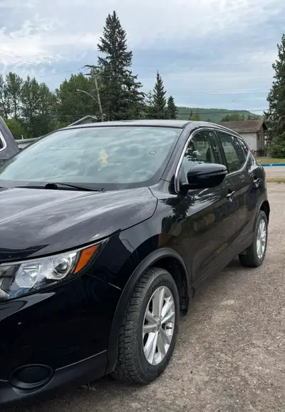 2018 Nissan Qashqai in fantastic condition, under 79,000 km. Mostly driven on highway, well maintain...