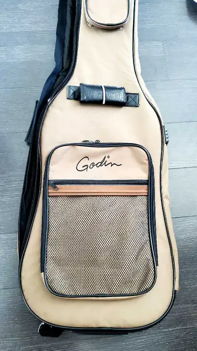 (LAST CALL!)  Godin Bass Guitar Bag , View more