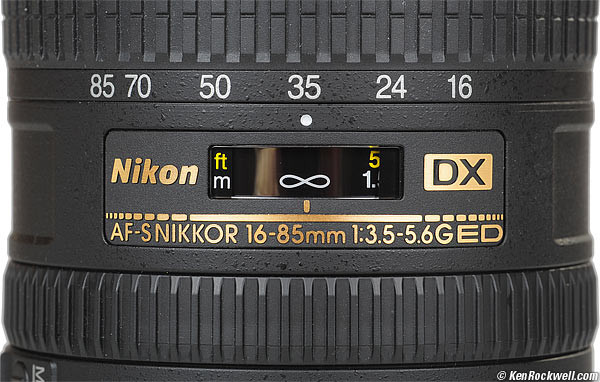 Nikkor AF-S 16-85mm f/3.5-5.6G ED VR Lens in Excellent Condition in Cameras & Camcorders in Edmonton